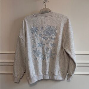 Sunkissed Coconut Light Gray Crewneck Sweatshirt Blue Floral Shell Embroidery